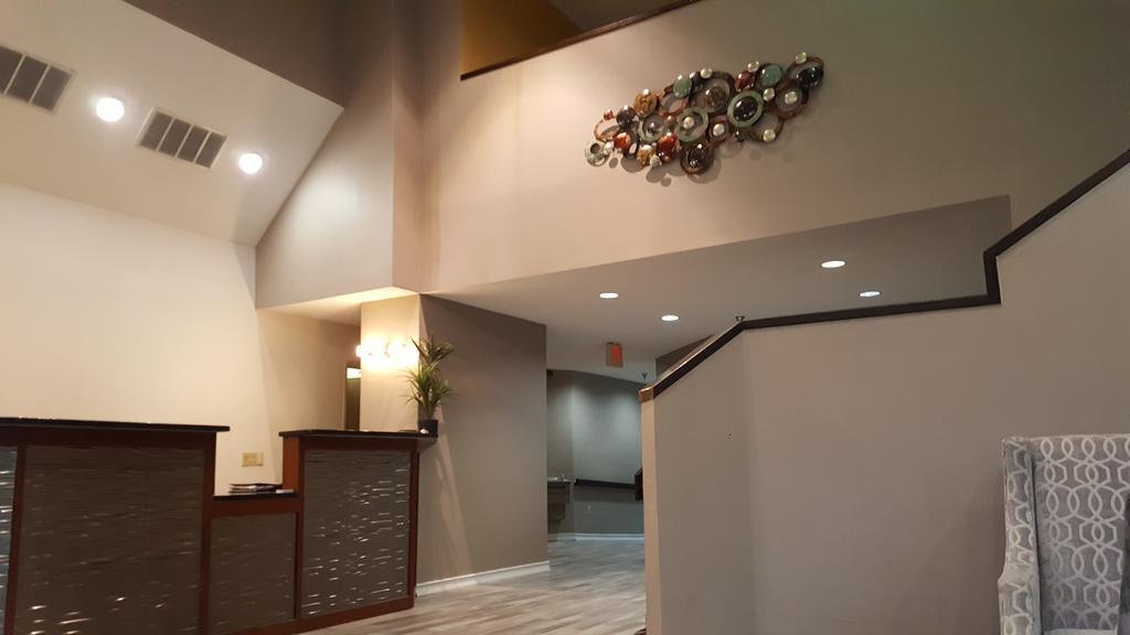 Americas Best Value Inn And Suites Lee'S Summit-Kansas City Esterno foto