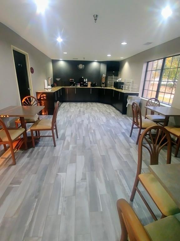 Americas Best Value Inn And Suites Lee'S Summit-Kansas City Esterno foto