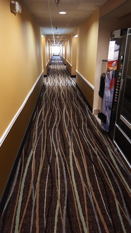 Americas Best Value Inn And Suites Lee'S Summit-Kansas City Esterno foto
