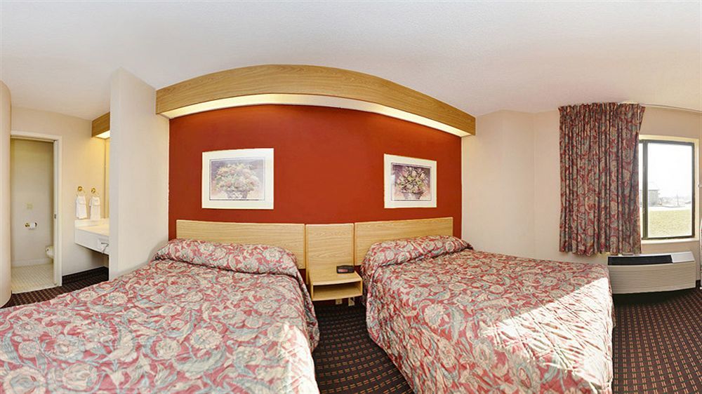 Americas Best Value Inn And Suites Lee'S Summit-Kansas City Esterno foto
