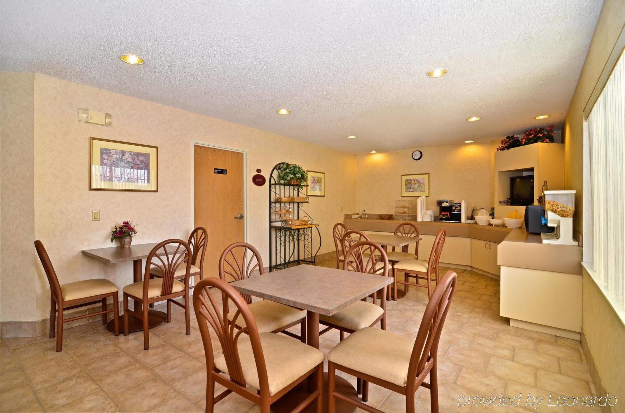 Americas Best Value Inn And Suites Lee'S Summit-Kansas City Esterno foto