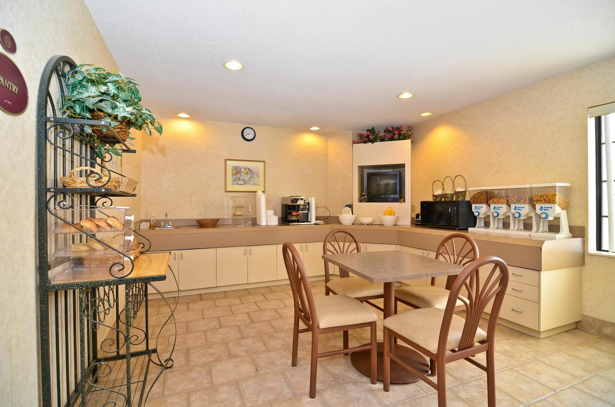 Americas Best Value Inn And Suites Lee'S Summit-Kansas City Esterno foto